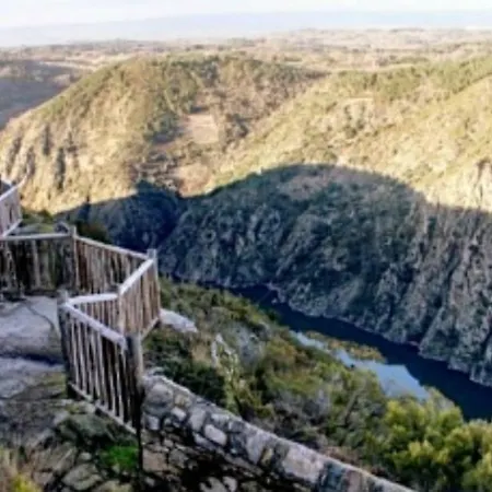 Сasa de vacaciones Casa Alojamiento Os Terrados Cerreda